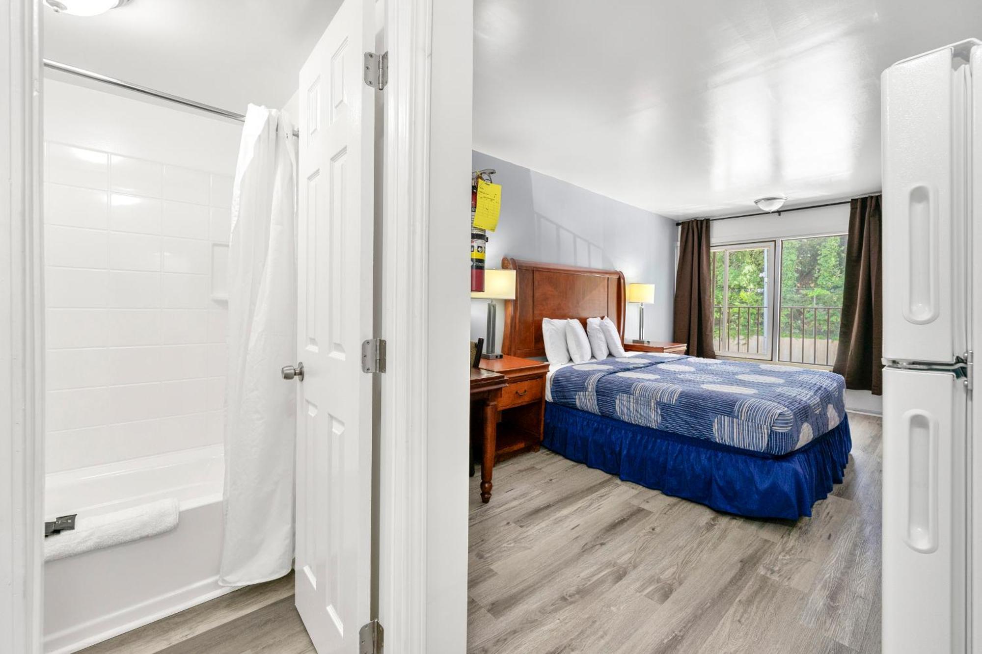 Budgetel Inn And Suites Lodge West Экстерьер фото