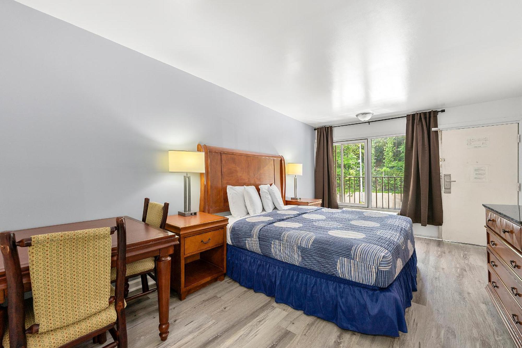Budgetel Inn And Suites Lodge West Экстерьер фото